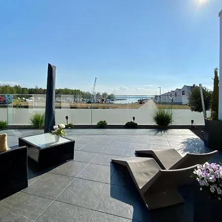 Exklusive Mit Blick Auf Den Yachthafen Apartamento *