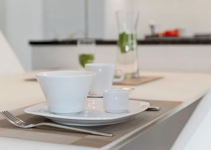 Exklusive Mit Blick Auf Den Yachthafen アパート ペーネミュンデ